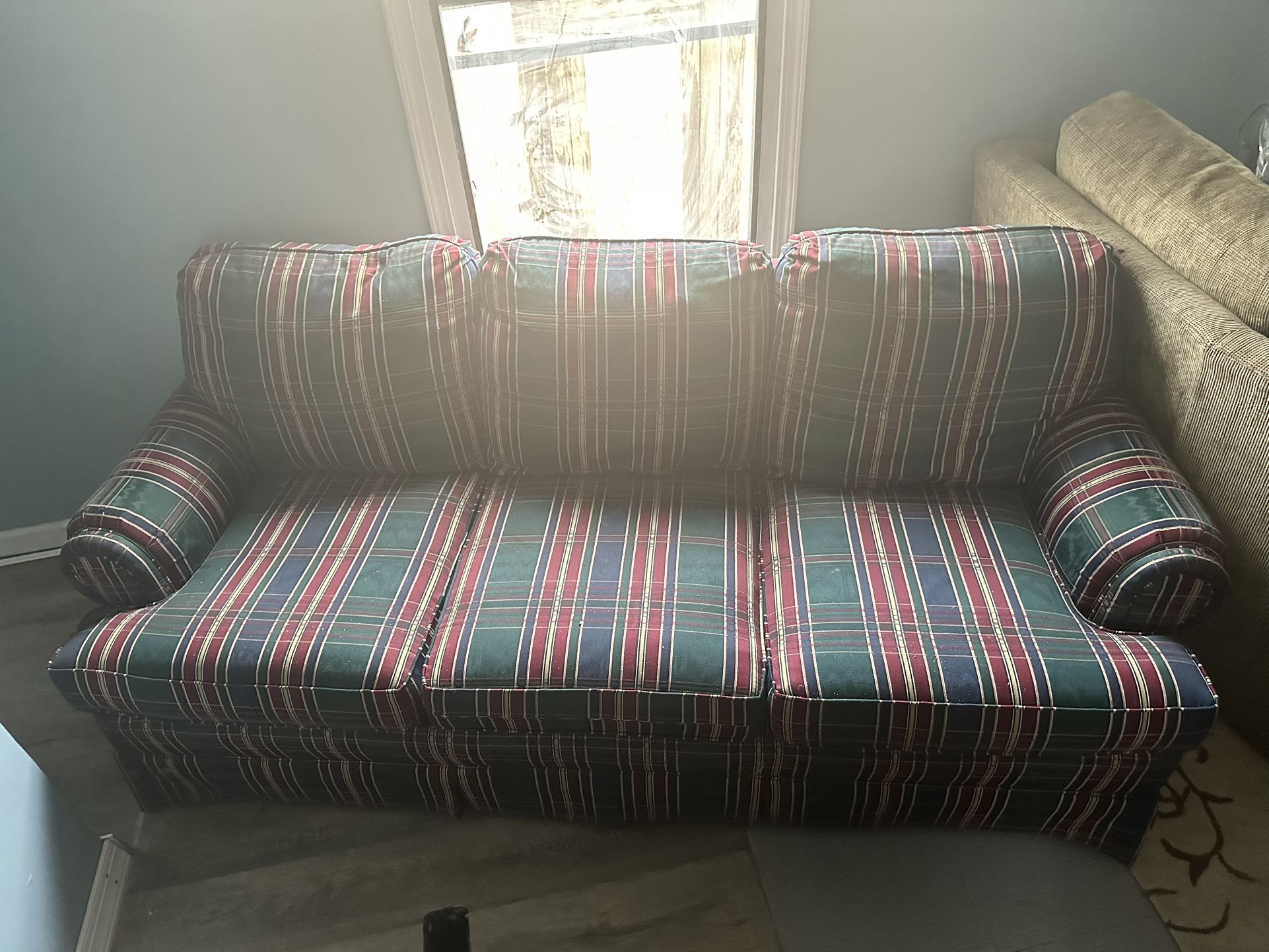 Good condition plaid couch