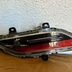 2021 - 2022 TOYOTA VENZA RH PASSENGER TAIL LIGHT OEM