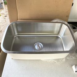 Elkay 18-Gauge Stainless Stl 31.5”x18.5”x9” Single Bowl Undermount Kitchen Sink