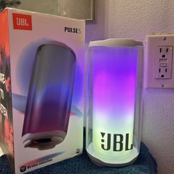 JBL Pulse 5