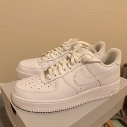 Nike Air Force 1