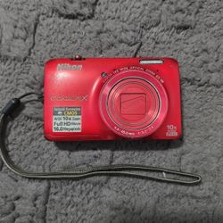 Nikon Digital Camera 