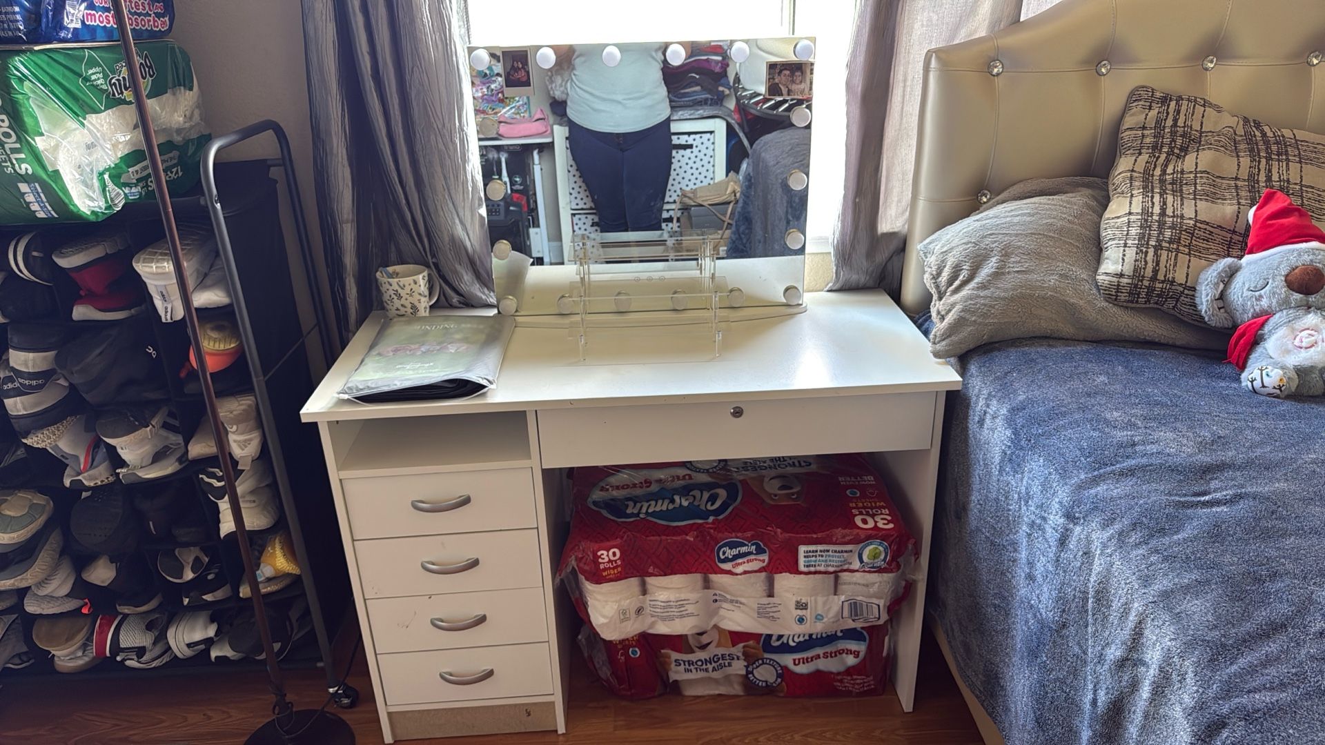 White Desk