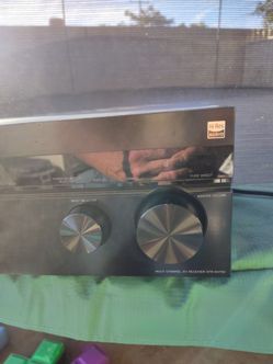 Sony multi chanal AV receiver STR- DH750