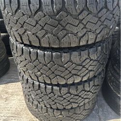 Goodyear wrangler duratrac 275/70R18LT