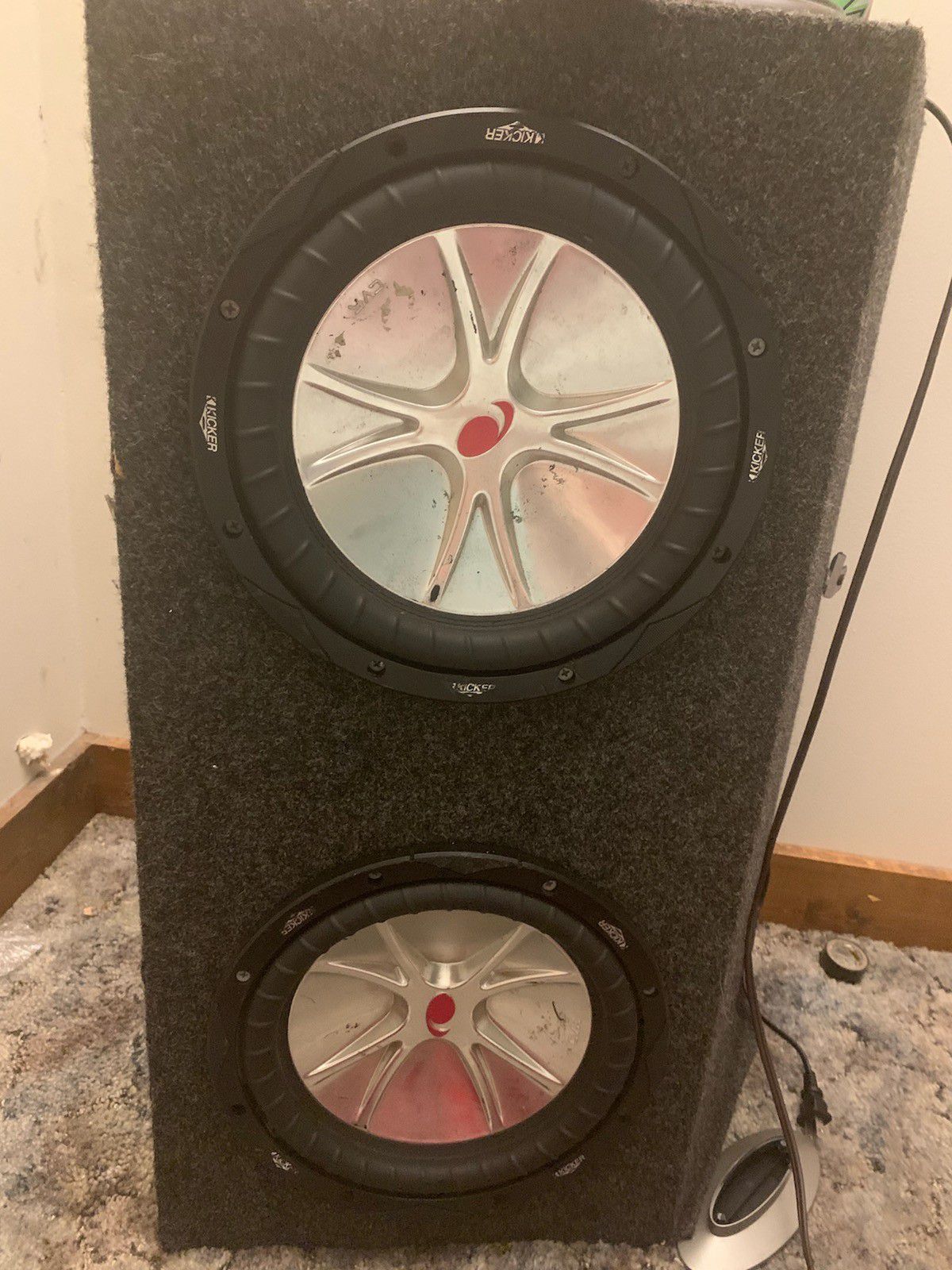 10 kickers subwoofer