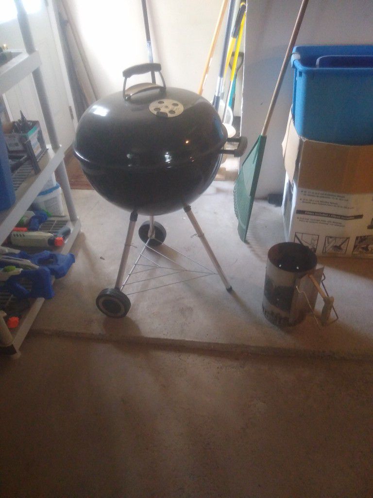 Weber Charcoal Grill With Chimney Starter