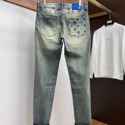 LV Men’s Jeans 2026 New 