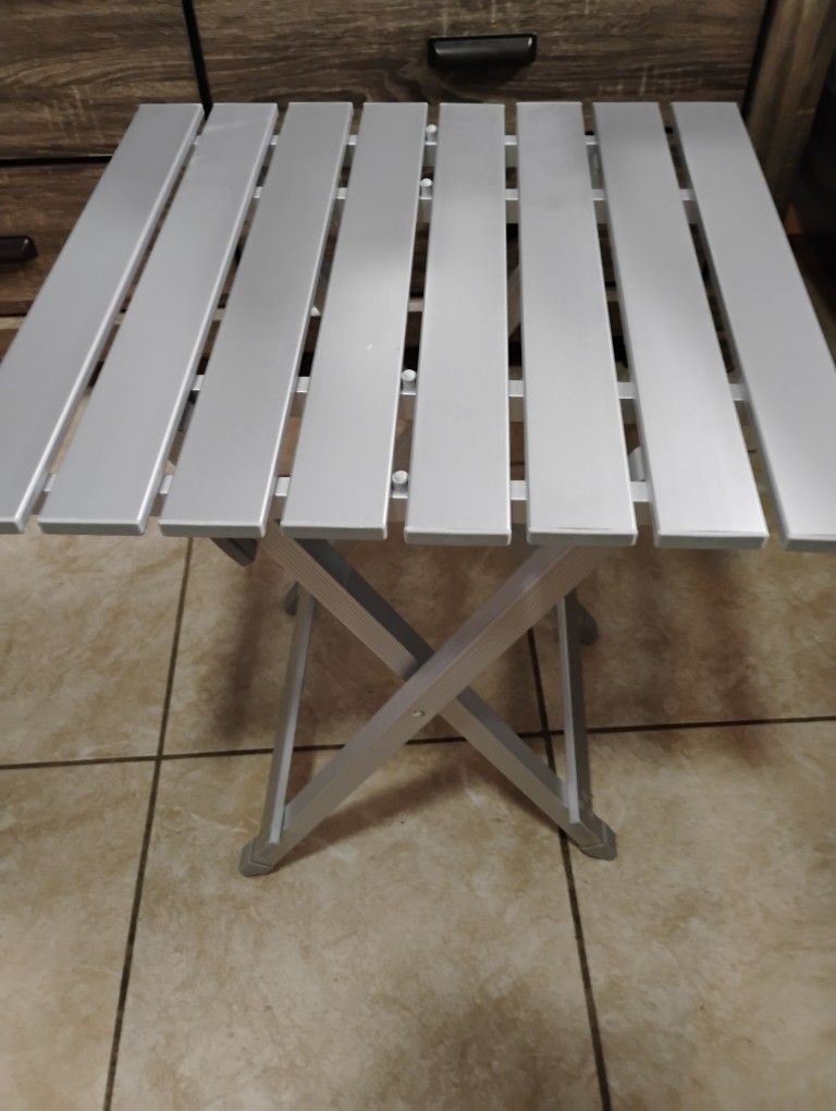 Folding- Extendable Aluminum Table for Sale in Rialto, CA - OfferUp