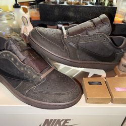 Travis Scott Jordan 1 Low Size 9.5 Velvet Brown Dark Mocha 