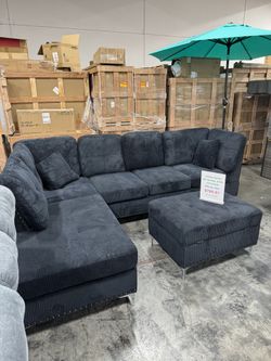 Living Room Sectional With Ottoman 