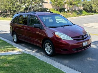 2006 Toyota Sienna 8 Passenger