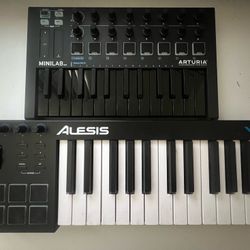 Arturia Minilab MKII + Alesis V25 MIDI Keyboards