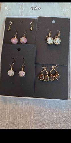 4 Pairs of vintage Beaded Dangle Earrings