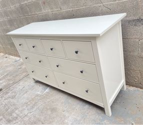 Ikea Hemnes Solid Wood White 8 Drawer Dresser