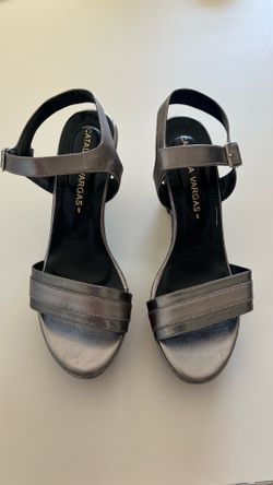 Beautiful silver Shoes