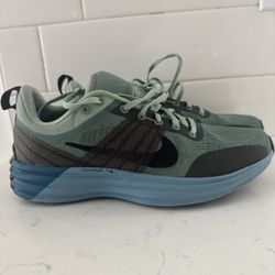 Nike Lunar Size 8M 10W