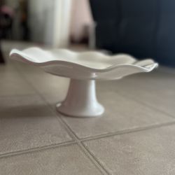 Glass Cake Displayer