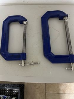Clamps C heavy duty and hammers