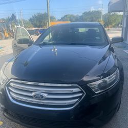 2014 Ford Taurus