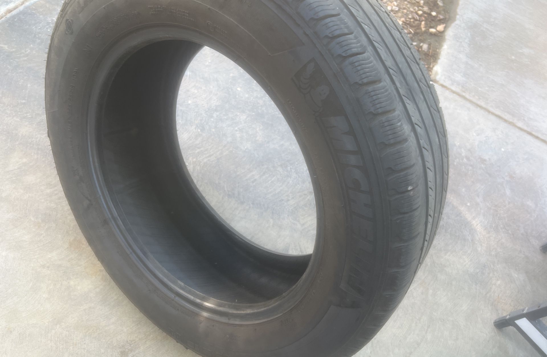 Micheline latitude 255 55 R 18