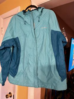 Women’s Columbia Rain Jacket