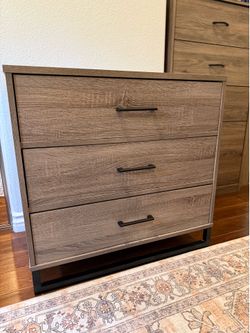 3 Drawer Dresser - Light Gray Wash
