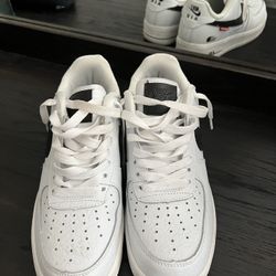 Air Force 1 White With Black Nike Logo, 7 US Size