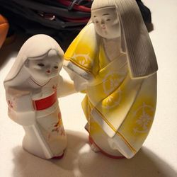 Vintage Japanese Hakata Ceramic Geisha Figurines Set of 2