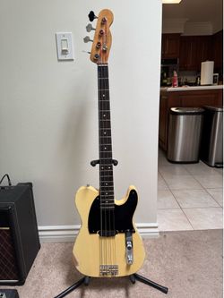 Musikraft Tele Telecaster Bass Blonde Nitro