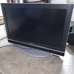 Sony older model high quality tv
