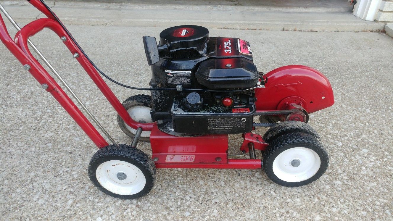 Trim Rite Gas Edger Briggs & Stratton 3.75HP