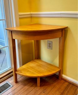 Set of 2 Solid Wood Corner Tables – Excellent Condition