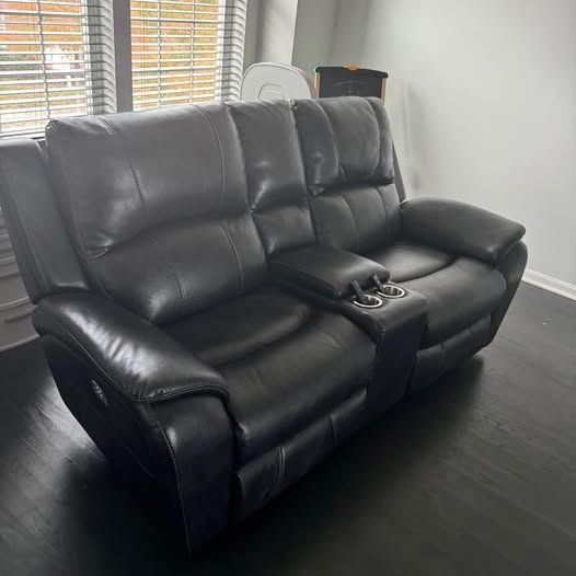 Power Reclining loveseat