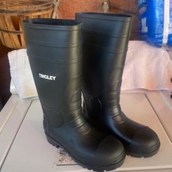Nice Rubber Working Boots Size 4  Every Clean & Good Condition 