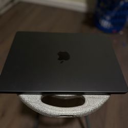 MacBook Pro M4 