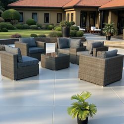 New inbox patio set (we finance and deliver)($54 down,90 day no interest payment plan)
