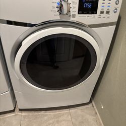 GE 7.5 Cu Ft Gas Steam Dryer Works Great