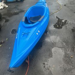 Sun dolphin Kayak 10 