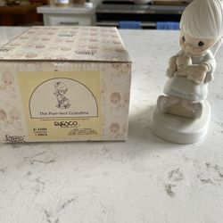Precious Moments Collectible The Purr-fect Grandma