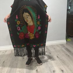 Hermoso Gabán De Virgen Con Flores