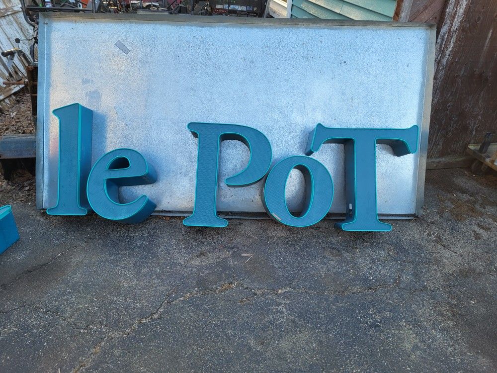 LED SIGN LETTERS