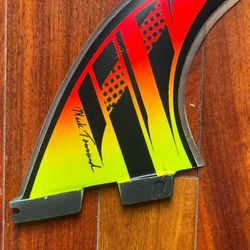 PRIVATE LABEL CNC LONGBOARD WAKESURF  FINS/TRI/TWINS/QUADS...YOUR LOGO
