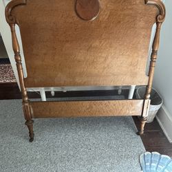 Twin bed and Dressers