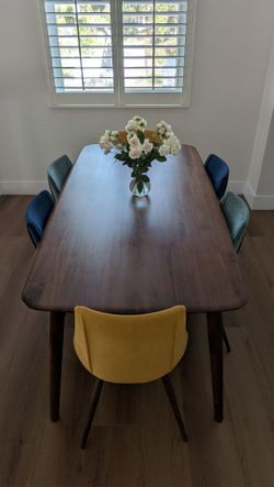 Castlery Vincent 71" table + Wallner Upholstered Chairs set