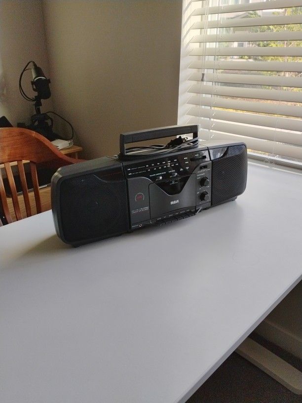 RCA FM Stereo Cassette Tape Recorder