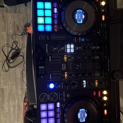 Pioneer DDJ 800 Controller