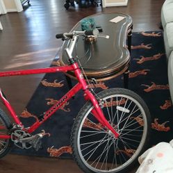 26 In. Schwinn Frontier Mountain Bike.  $ 60 Or Possible Trade?