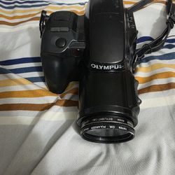 Olympus  Is-1 35 Mm Camrea