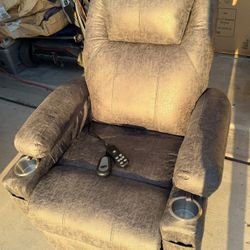 Like New Lacoo Power Lift Recliner Chair w/ Massage – Cup Holders & Remote